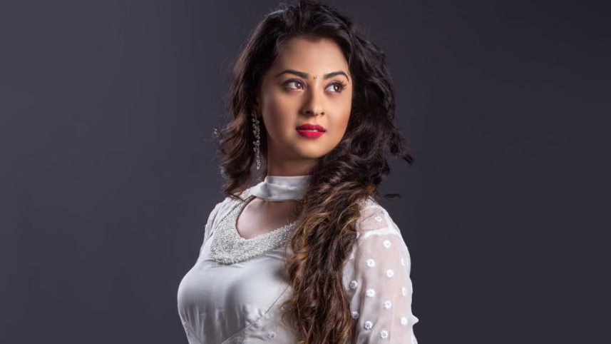 Shobnom Bubly joins Eid lineup with film ‘Sardar Barir Khela’