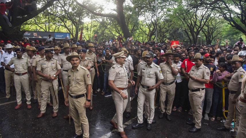 afp_20250604_499g667_v2_preview_topshotindiacricketaccident.jpg