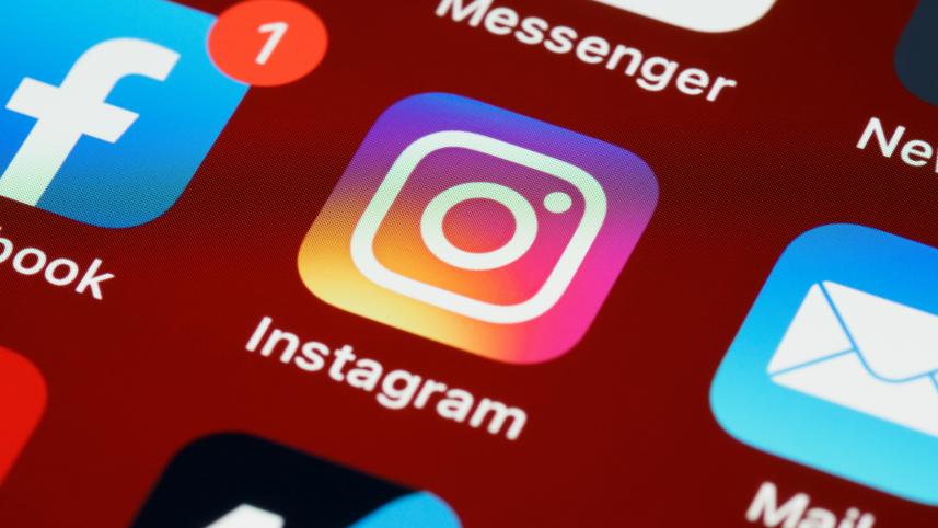 Facebook x Instagram x Meta