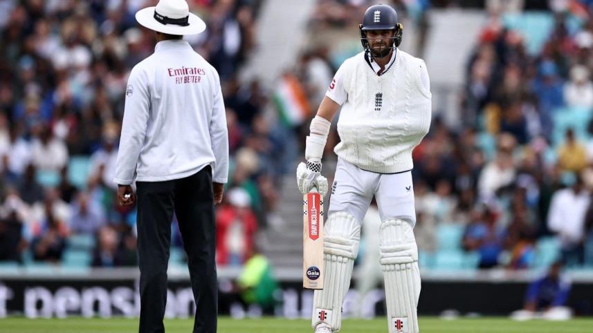 woakes1.jpg