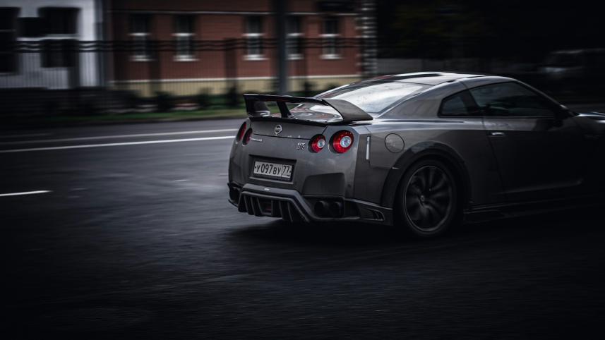 Nissan R35 GT-R