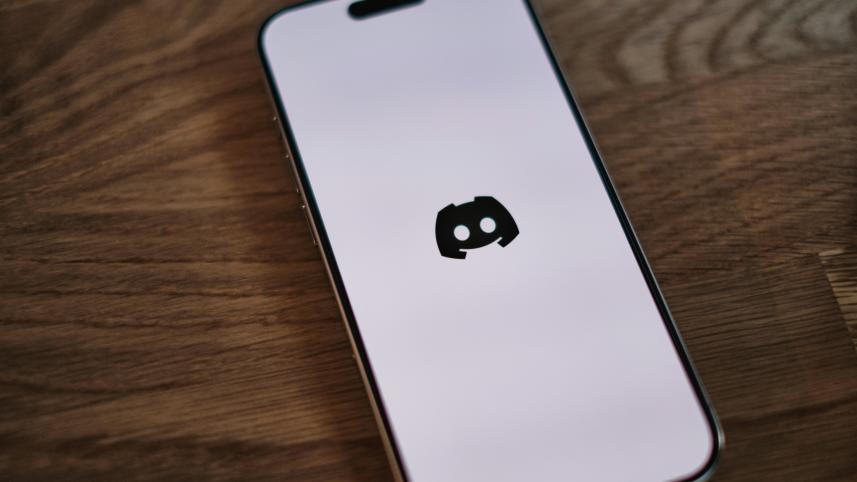discord logo on phone