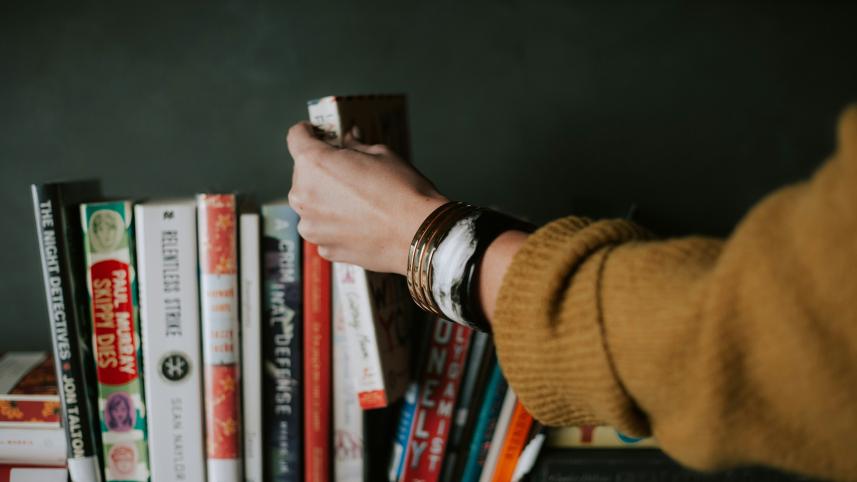 How digital life is killing our love for reading                christin-hume-k2kcwkandwg-unsplash.jpg