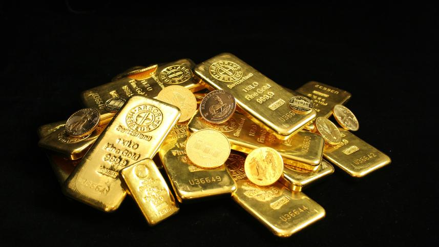 Gold prices are up—but should you invest now?
