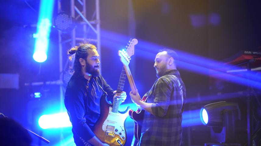 Revival of ‘Mohakashcharis’ on a stormy evening
