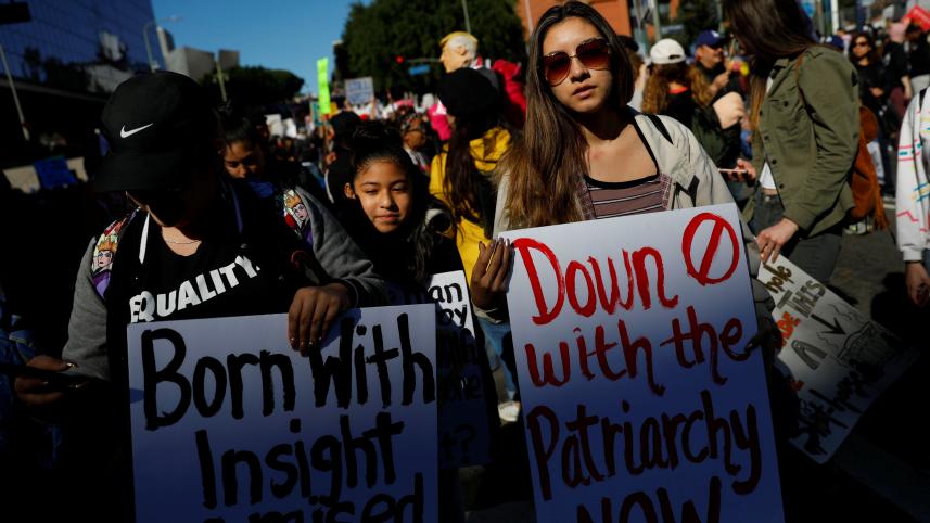 2018-01-21t001043z_2101689176_rc1806648a40_rtrmadp_3_usa-trump-women.jpg