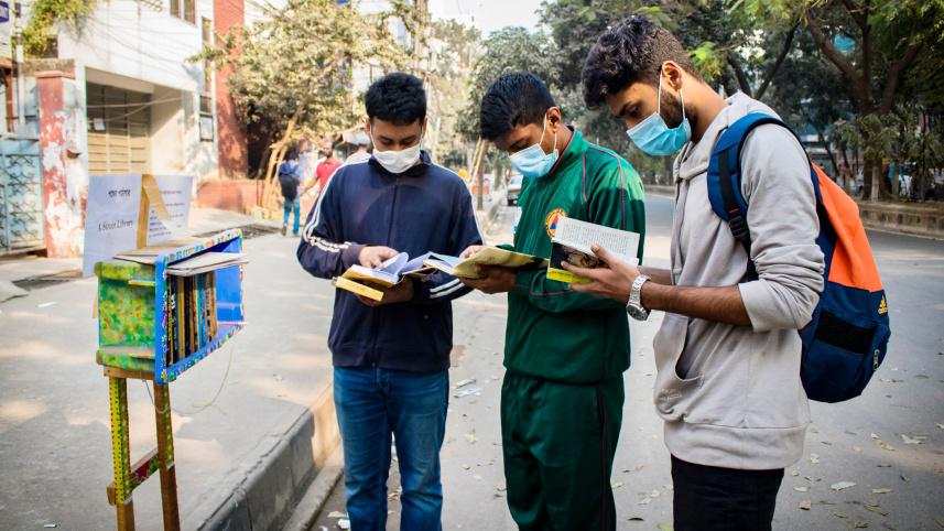 street-library-3.jpg