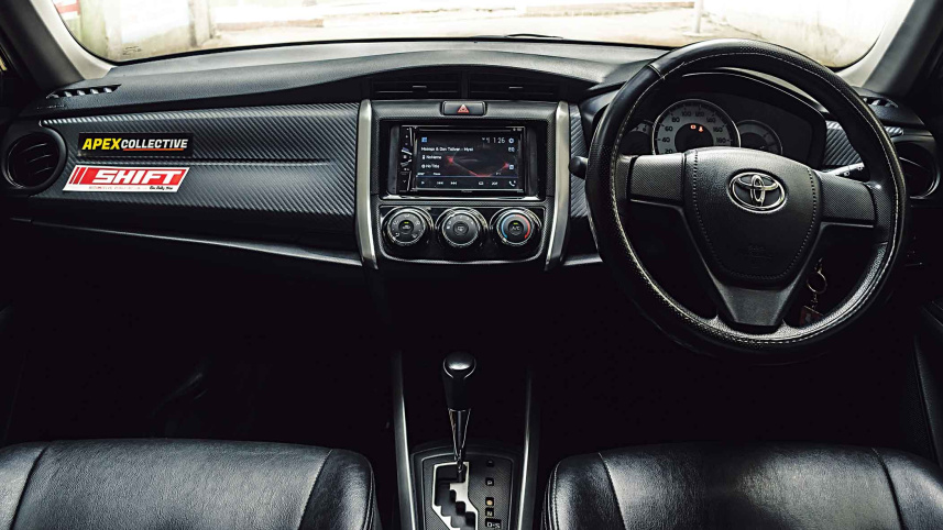 toyota-fielder5.jpg