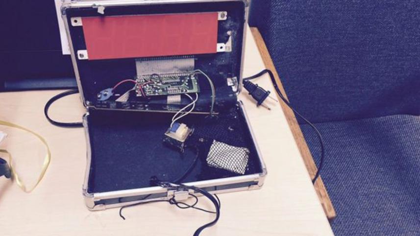 Ahmed-mohamed-clock-reuters.jpg