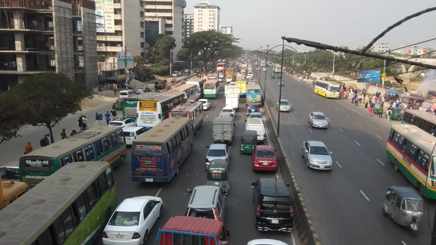 airport-road-jam-clash-smollah_1.jpg