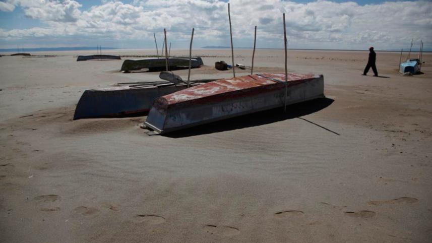 Bolivia-Lake-wb.jpg