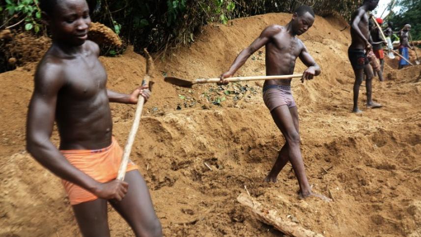 diamond-miners-boda-afp3.jpg