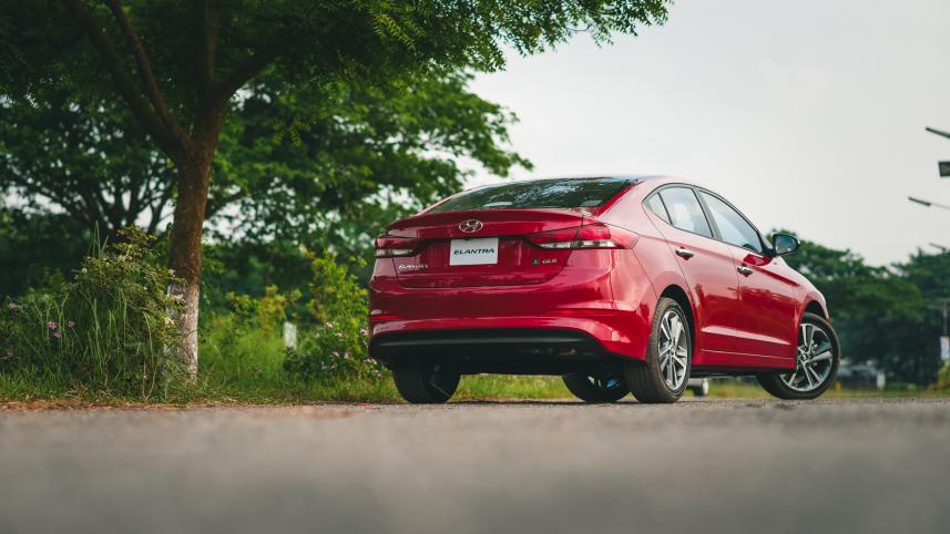 Elantra1.jpg