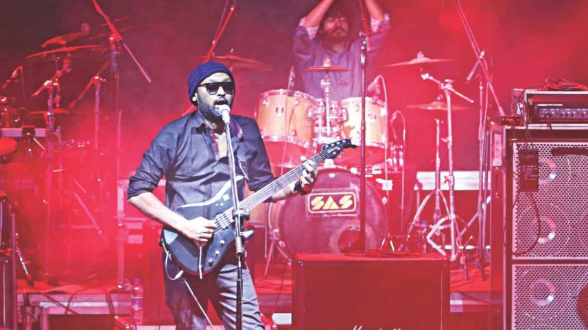 experiencing_guthrie_govan_in_dhaka_2.jpg
