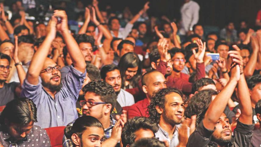 experiencing_guthrie_govan_in_dhaka_4.jpg