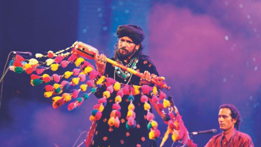 Folk_fest-1WB.jpg
