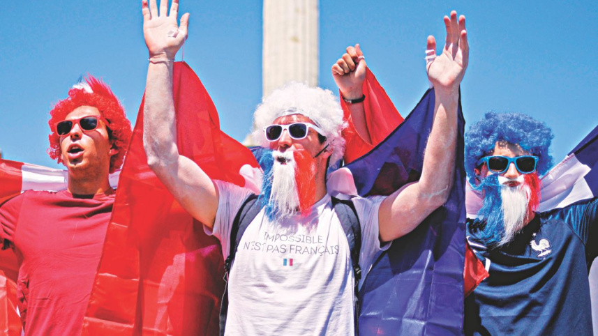 france_fans.jpg