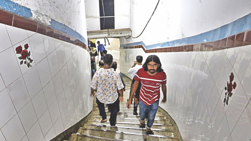 gulistan_underground_market_3.jpg