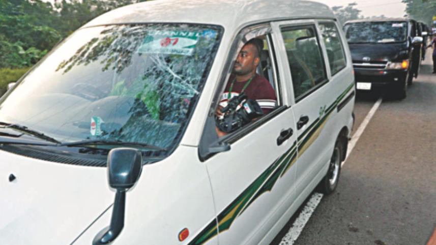 khaledas_motorcade_3.jpg
