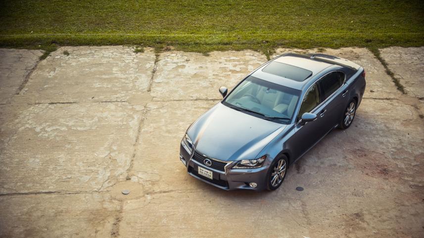 Lexus0.jpg