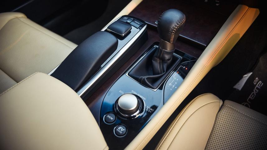 Lexus3.jpg