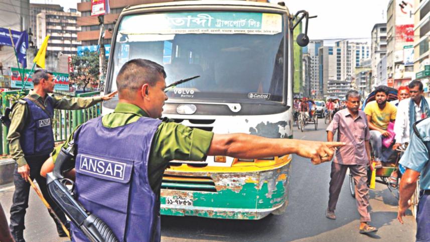 mobile_court_on_bus_3.jpg
