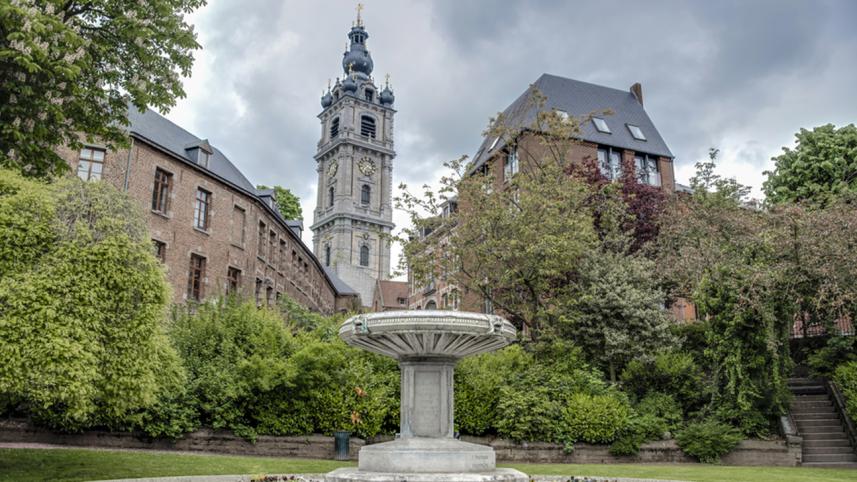 Mons