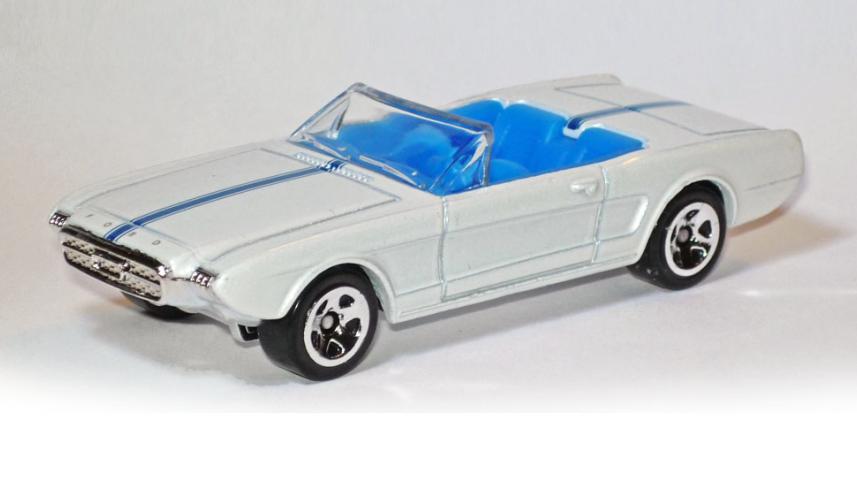 mustang_2.jpg