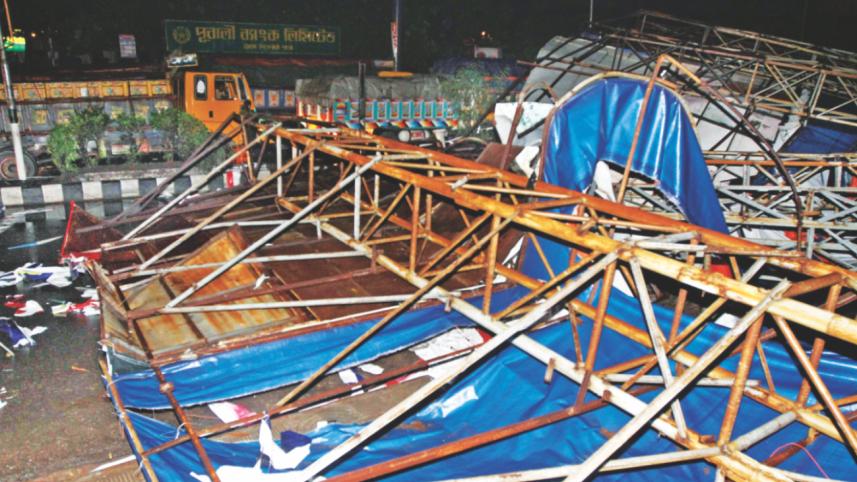 nor'wester collapses billbord 2.jpg