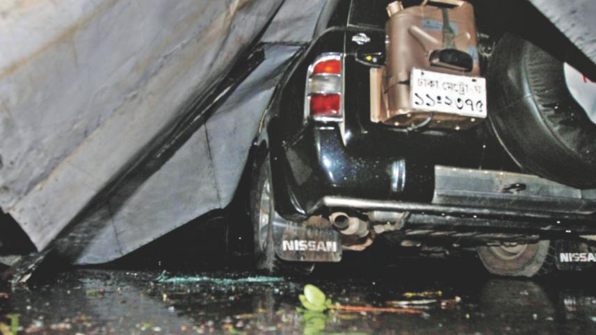 nor'wester collapses billbord 3.jpg