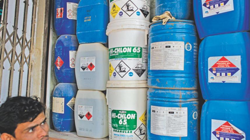 old_dhaka_chemical_1.jpg
