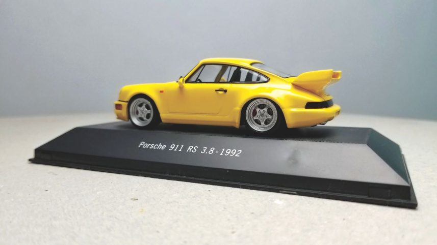 porsche_2_0.jpg