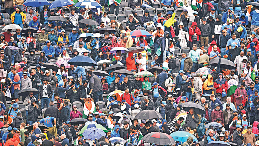 rain_in_old_trafford_1.jpg