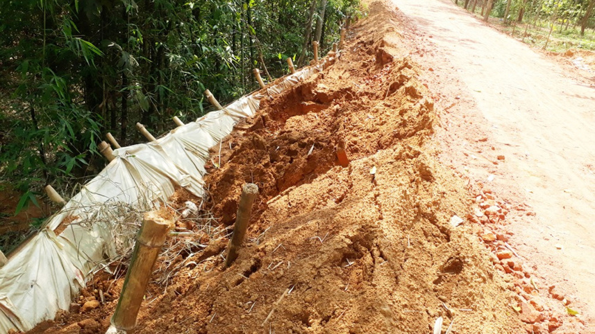 razed-hillock-2.jpg