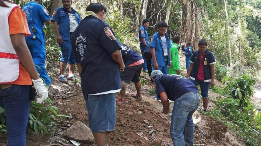 Mass Grave of Bangladeshi and Myanmar migrants uncovered in Thai Jungle