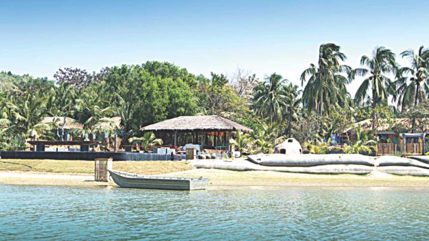 the_mer-peoples_songs_-_mermaid_beach_resort_3.jpg