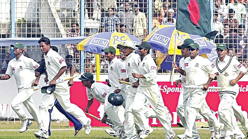 tigers-celebrate.jpg