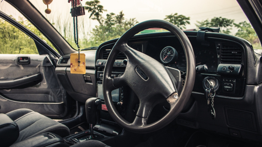 toyota_x815.jpg