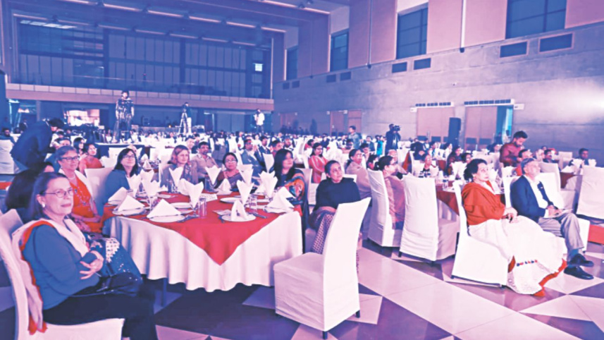 unsung_women_award_2.jpg