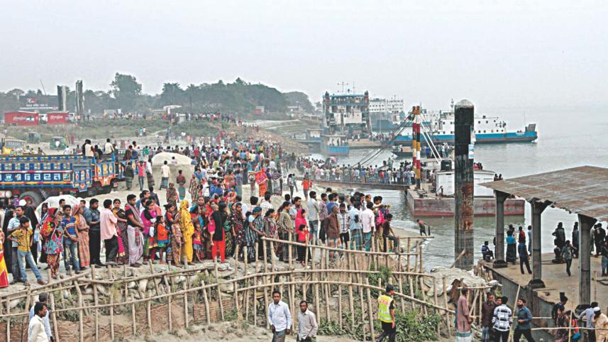 padma-launch-capsized.jpg