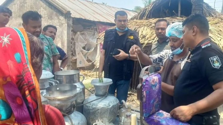 Across Jashore, children are increasingly exposed to unauthorised and potentially toxic packaged foods, including juices, chocolates, chips and processed milk, sold openly in colourful packaging at low prices. Photo: Collected
