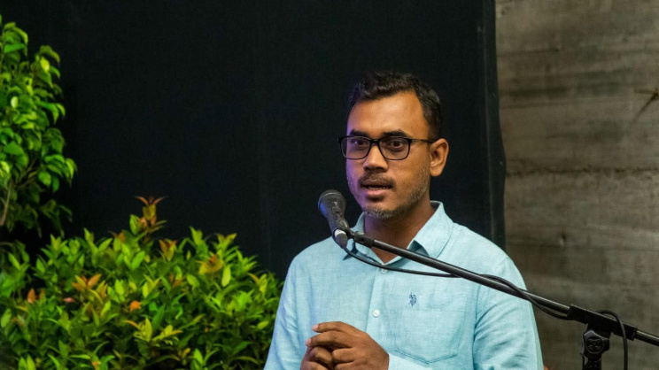 Cinematographer Barkat Hossain Polash received the “Mishuk Munier Memorial Award 2026” for his work in “Nakshi Kanthar Zamin” at a ceremony held at Bengal Shilpalay in Dhanmondi on Saturday. Jointly organised by the Lily-Munier Memorial Trust and the family of Mishuk Munier, the event brought together journalists, filmmakers, cinematographers and cultural personalities to remember the pioneering cinematographer and broadcast journalist. The programme opened with an introductory speech by Tropa Mazumder, fol