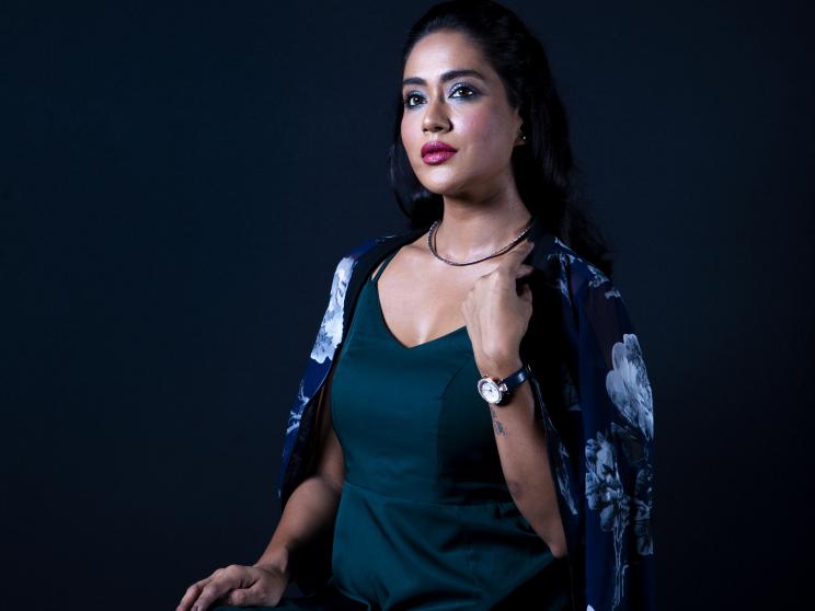 I love seeing people with books in their hands: Mamo