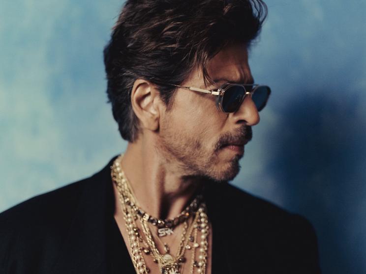 Bangladeshi photographer captures SRK on his lens