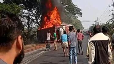 Cumilla-bus.jpg