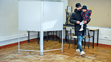 Portuguese-voters.jpg