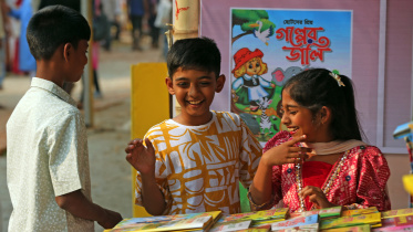 book-fair-child.jpg