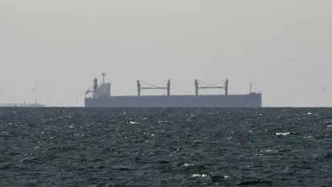 A tanker sails in the Gulf, near the Strait of Hormuz, as seen from northern Ras al-Khaimah, near the border with Oman’s Musandam governance, amid the US-Israeli conflict with Iran, in United Arab Emirates, March 11, 2026. Photo: Reuters