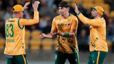 AFP__20260322__A4969QX__v1__MidRes__CricketNzlRsa.jpg