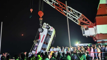 Bus plunges into Padma: 23 bodies recovered so far